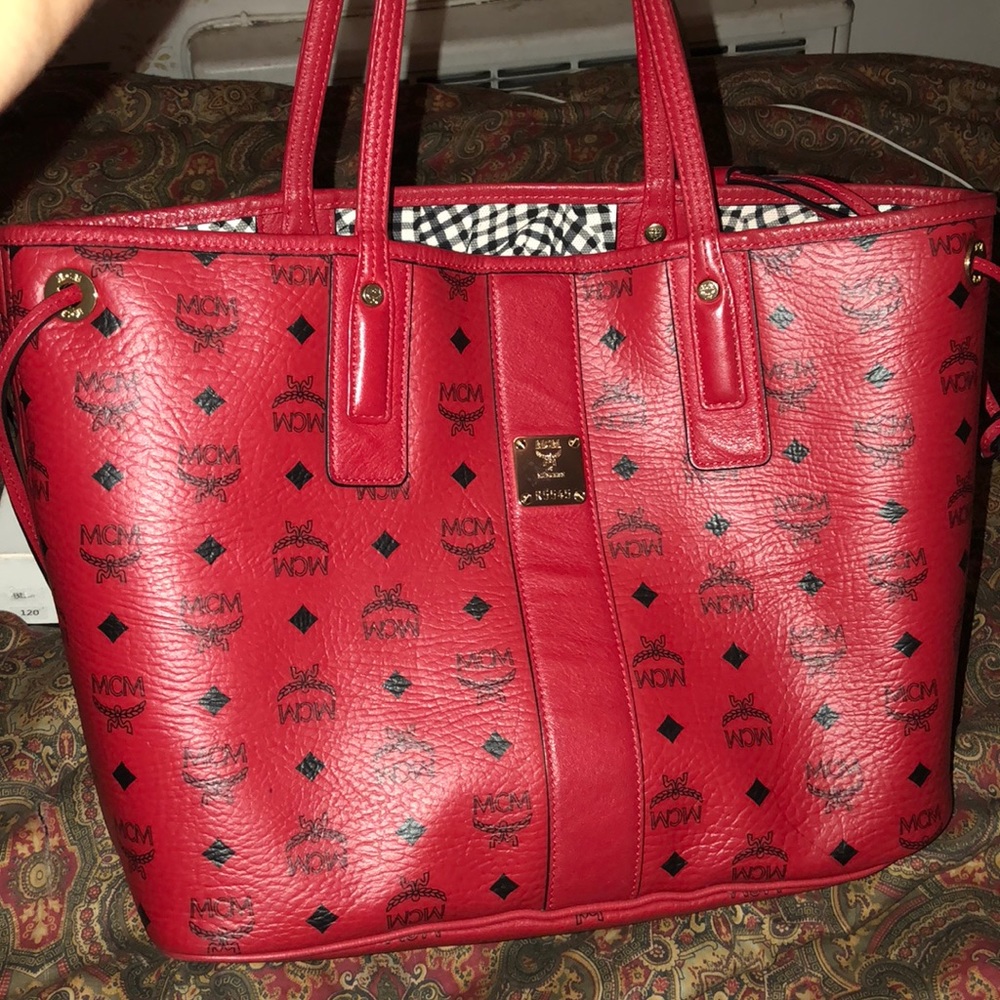 MCM woman’s tote